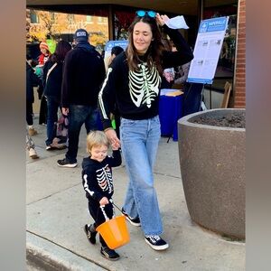 Women’s Skeleton Long Sleeve Tee